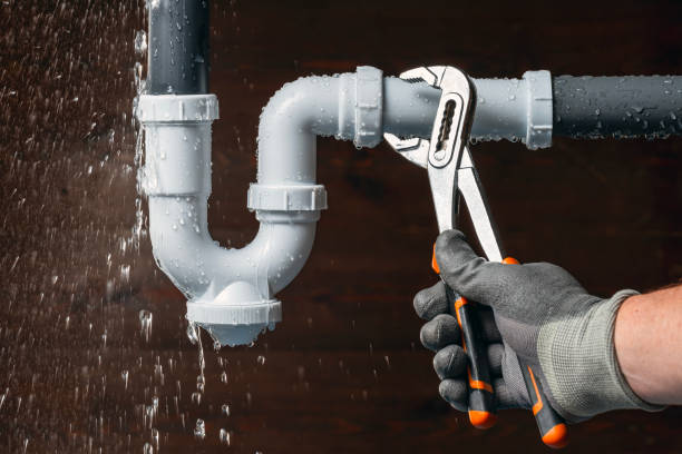Professional Gas Line Repair technician working in Austerlitz, NY